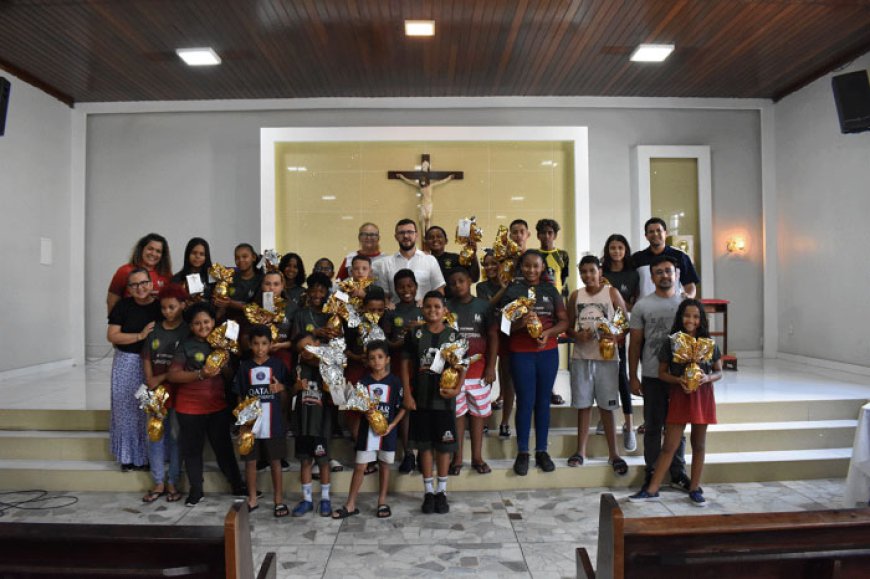 Partilha e esperança na Páscoa do Oratório Festivo Nossa Senhora Auxiliadora