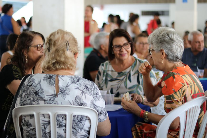 Salesiano Aracaju valoriza a sabedoria e a experiência de vida dos avós