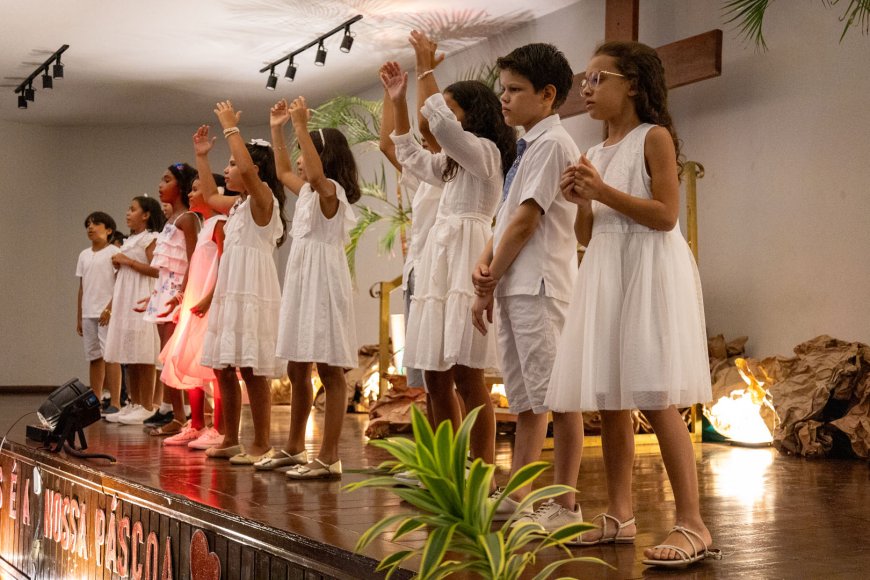 Família Salesiana celebra cantata de páscoa 