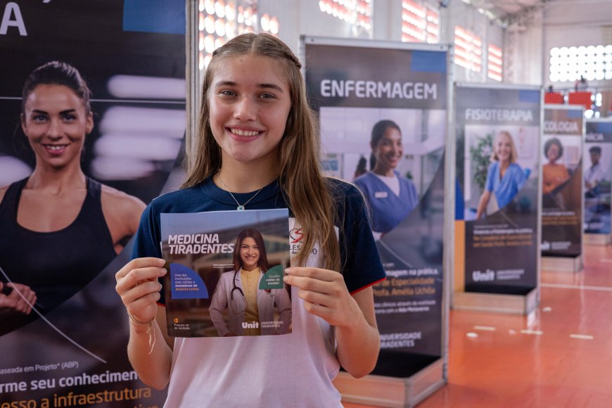 Feira das Profissões aproxima alunos da carreira universitária