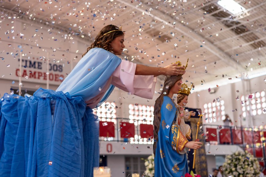 Colégio Salesiano celebra a festa de Nossa Senhora Auxiliadora 