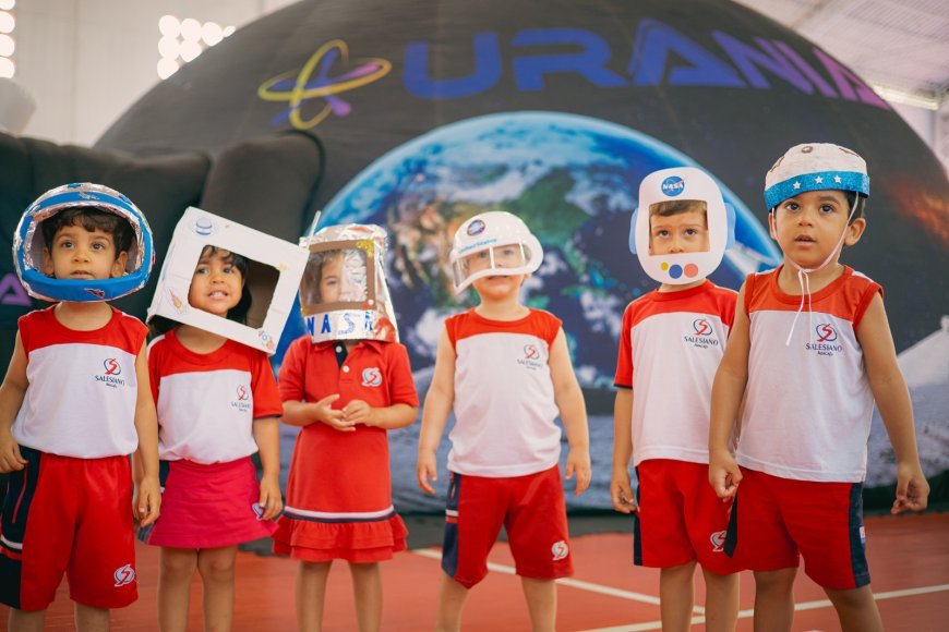 Salesiano Aracaju explora o universo em Planetário Móvel