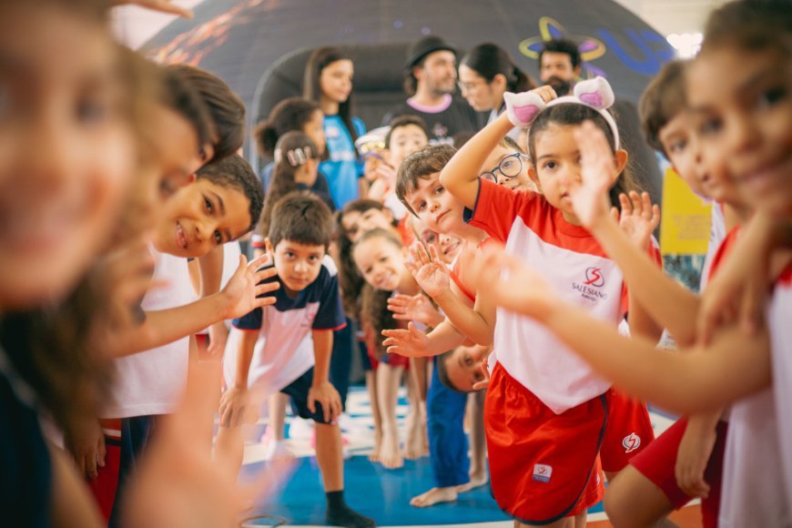 Salesiano Aracaju explora o universo em Planetário Móvel